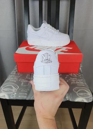 Белые женские кроссовки репл. nike air force 1 pixel white. женские кроссы найк аир форс 1 пиксель белого2 фото