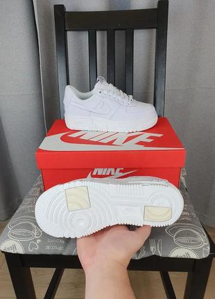 Белые женские кроссовки репл. nike air force 1 pixel white. женские кроссы найк аир форс 1 пиксель белого10 фото