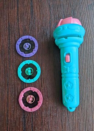 Портативный детский проектор-фонарик со сменными слайдами, 3 диска: звери, транспорт, профессии