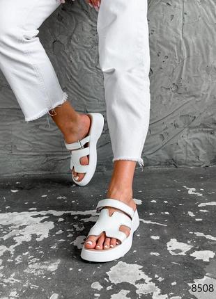 Білі шльопки натуральна шкіра