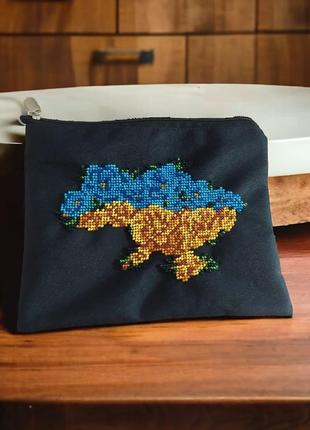 Косметичка "карта україни", бісером, чорна