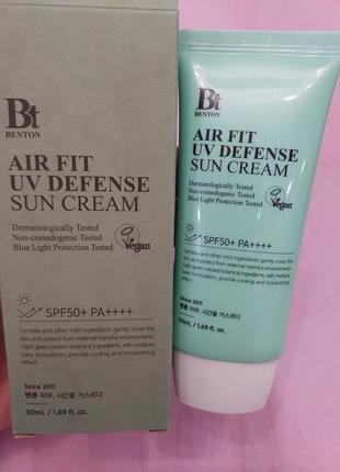 Сонцезахисний крем з центелою для обличчя benton uv deense sun cream spf50