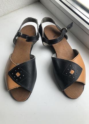 Босоніжки жіночі недорого