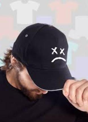 Кепка чорна смайл нейтральний