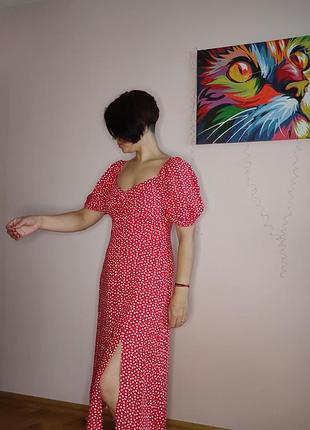 Платье с пифными рукавами