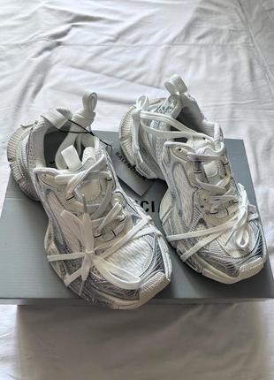 Трендовые женские и мужские кроссовки 3xl dirty white белые