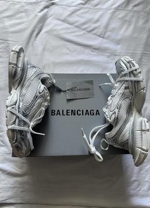 Трендові жіночі та чоловічі кросівки 3xl dirty white білі