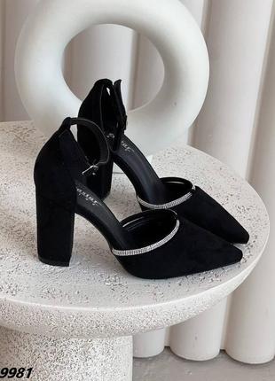 Изысканные женские туфли черные на каблуке квадратный каблук с ремешком стразами туфлы на каблуке страз