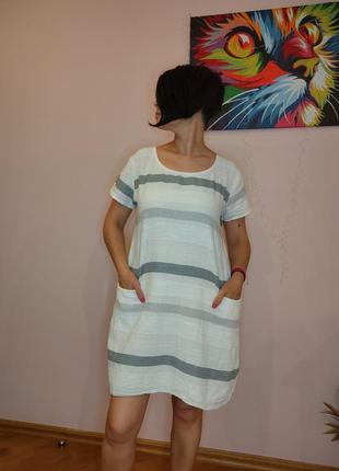 Платье с карманами