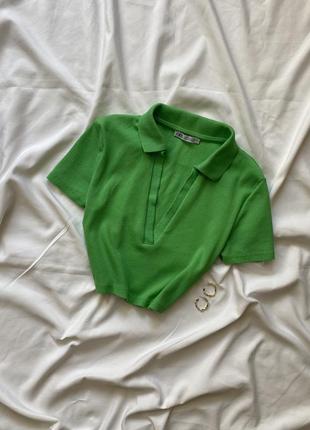 Яскравий зелений топ поло у рубчик zara