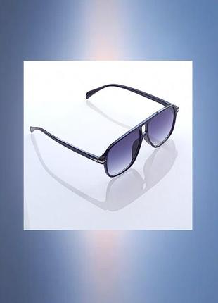 Unisex uv400 о_очки "indigo" із градієнтним заливанням скла в чорному глянцю лакової оправи, сонцезахисні іміджі.
🔎 #о_окулярі #о_окулярі4 фото