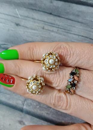 Интересные винтажные серьги имеют вес