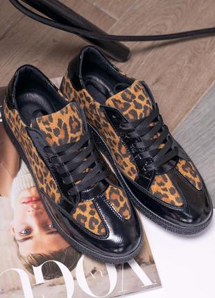 Женские кеды с леопардовым принтом