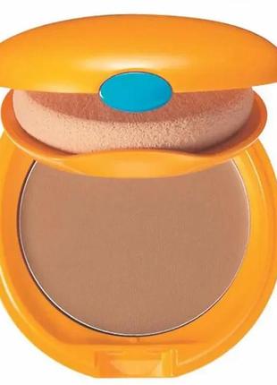 Тональна пудра для обличчя shiseido tanning compact foundation spf 6 natural
