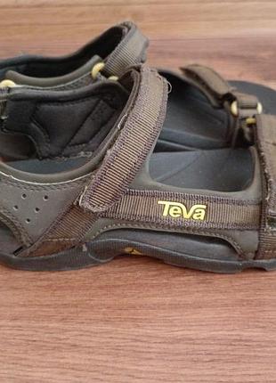 Босоніжки teva 36