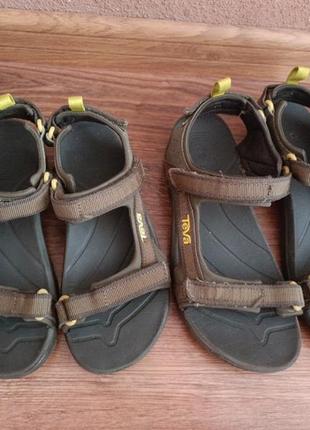 Босоножки teva 33-34, 36 р