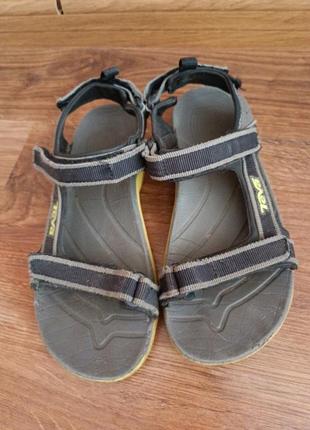 Босоніжки teva 33-34