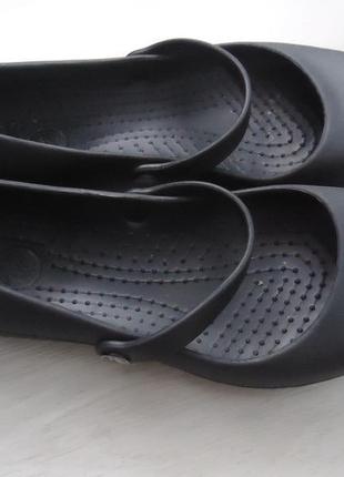 Фірмові туфлі, босоніжки Crocband crocs w5