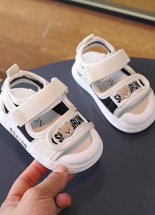 🛍стильні босоніжки для маленьких ніжок.