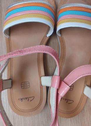 Босоножки 35р clarks