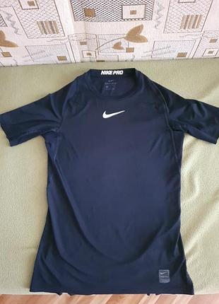 Nike pro