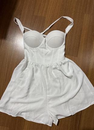 Комбинезон с твердыми чашечками