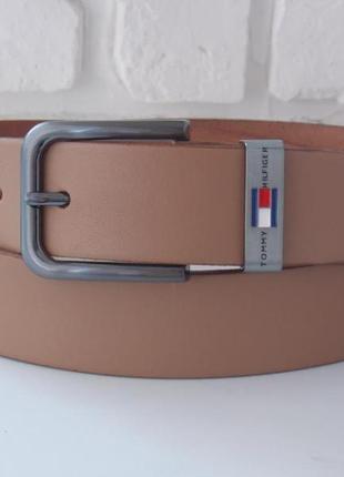 Бежевый мужской кожаный ремень tommy hilfiger