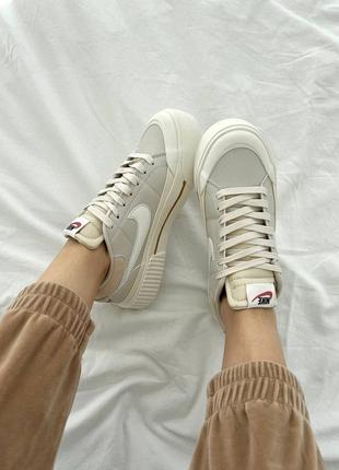 Жіночі шкіряні кросівки nike court legacy white beige6 фото