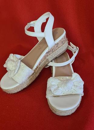 Дитячі босоніжки сандалі 33 розмір