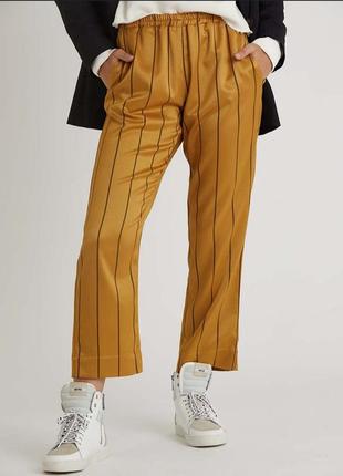 Стильні брюки від фірми f&f