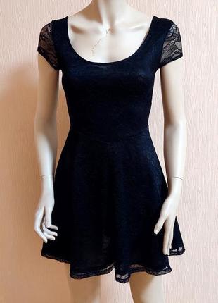 Красивое кружевное платье черного цвета divided by h&m made in cambodia1 фото