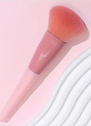 Рожевий пензлик для рум'ян, для пудри