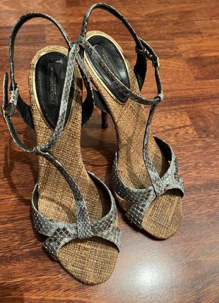 Dolce & gabbana босоножки оригал кожаные на шпильке 39 г.