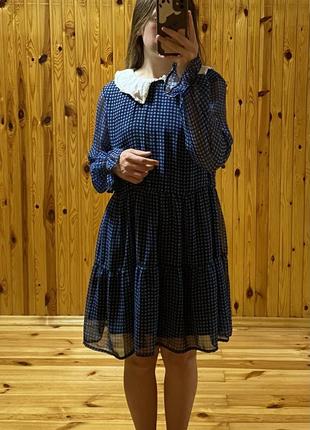 Сукня з комірцем