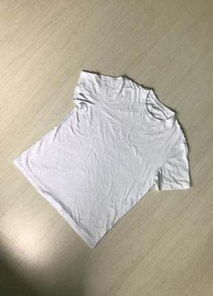 Белоснежная базовая футболка