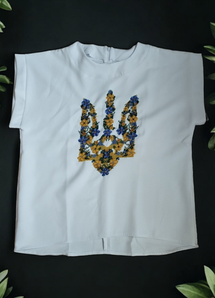 Жіноча блузка "герб україни", бісером