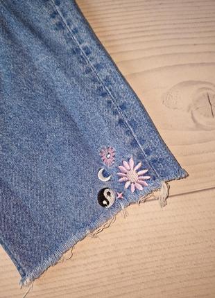 Бриджі джинсові з вишивкою3 фото