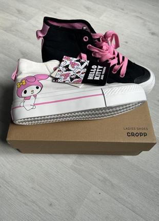 Продам кеди cropp. нові! з коробкою.