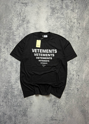 Футболка vetements