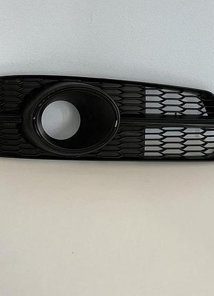 Права накладка переднього бампера галогену audi a6 c7 s-line 14-18 4g0807682ag