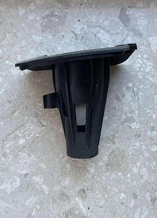 Кронштейн кріплення форсунки омивача фари правий bmw x5 m f85 bmw x6 m f86 2014-  51118056294