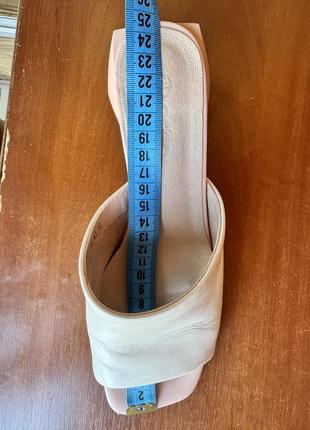 Шлепанцы estro