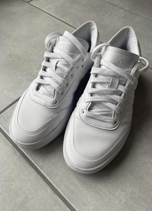 Кроссовки белые кожаные adidas оригинал
