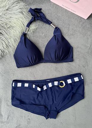 Купальник з трусиками шортиками