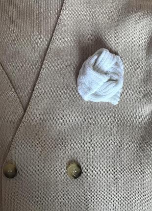 Брошка троянда вязана об’ємна