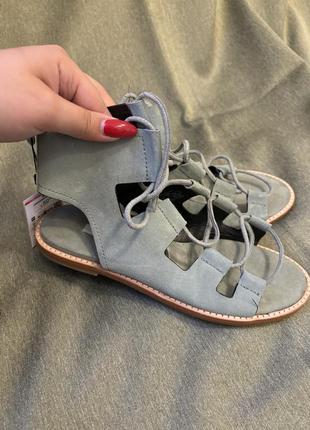 Босоножки zara