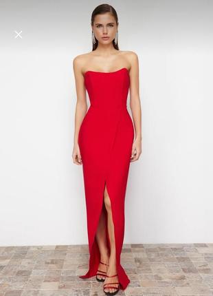 Вечернее платье