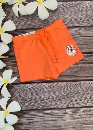 Шорти на дівчинку
