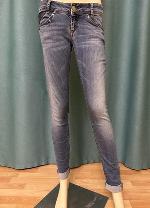 Стрейчевые джинсы she skinny, s