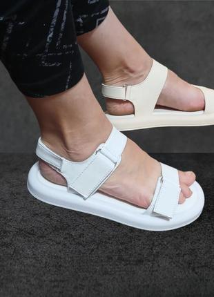 Полностью натуральная кожа! дууже удобные, "мягкие босоножки на липучках.два цвета